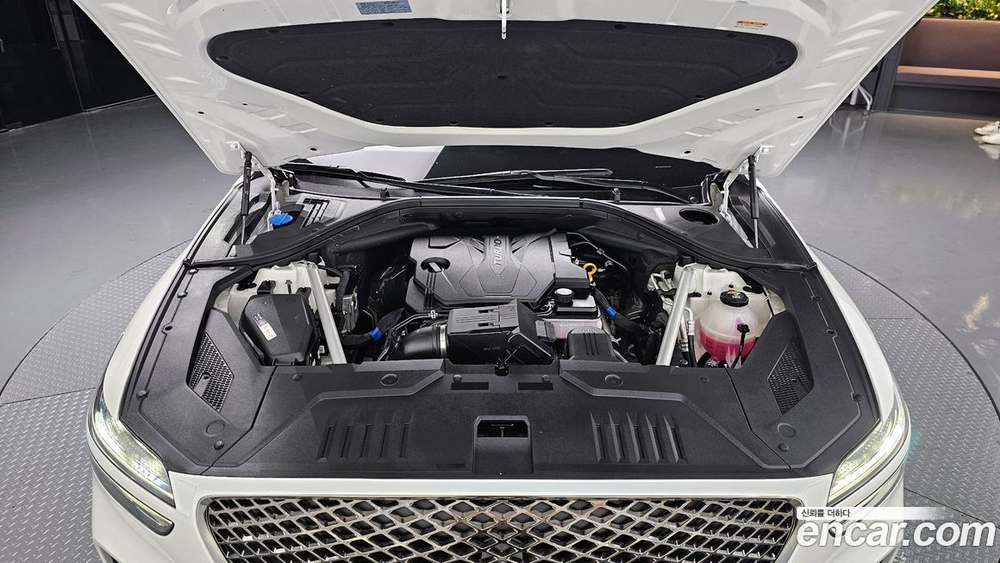 Genesis GV70 2.5T Бензин AWD (09.2021)