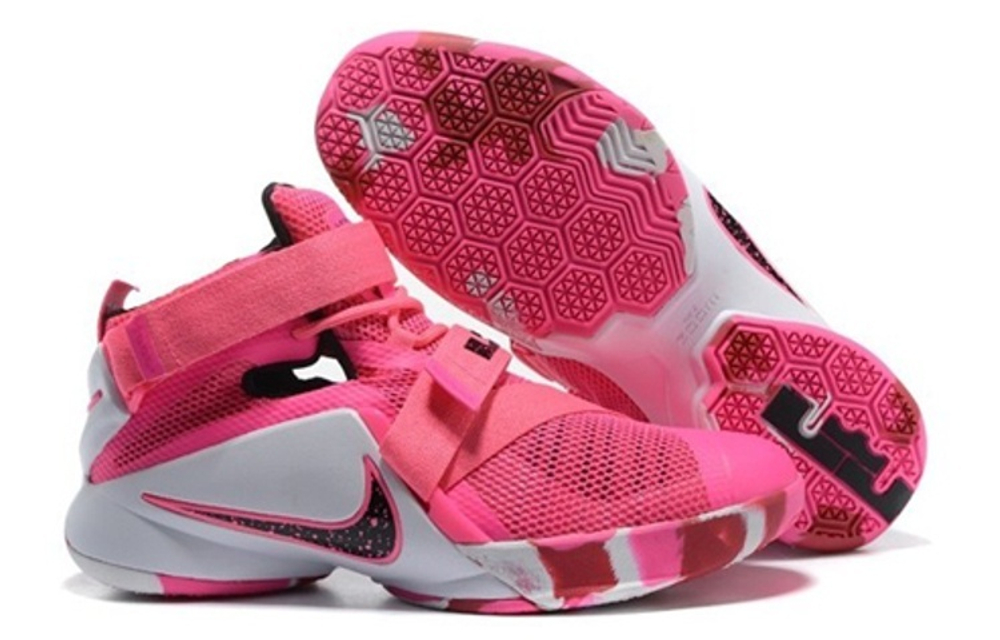 Кроссовки Nike Zoom Soldier 9