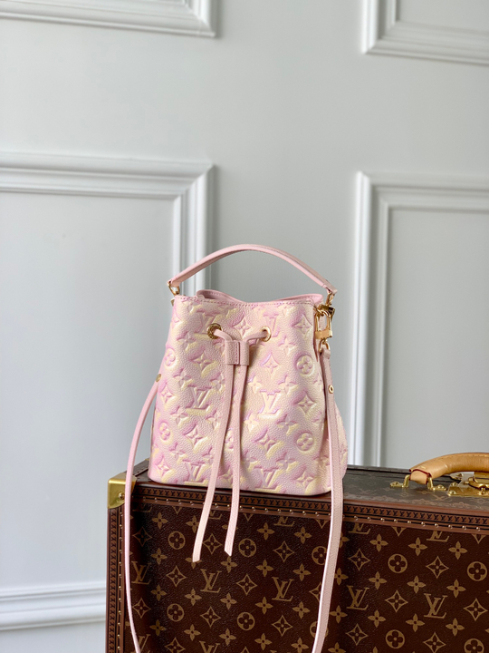 Louis Vuitton NeoNoe BB