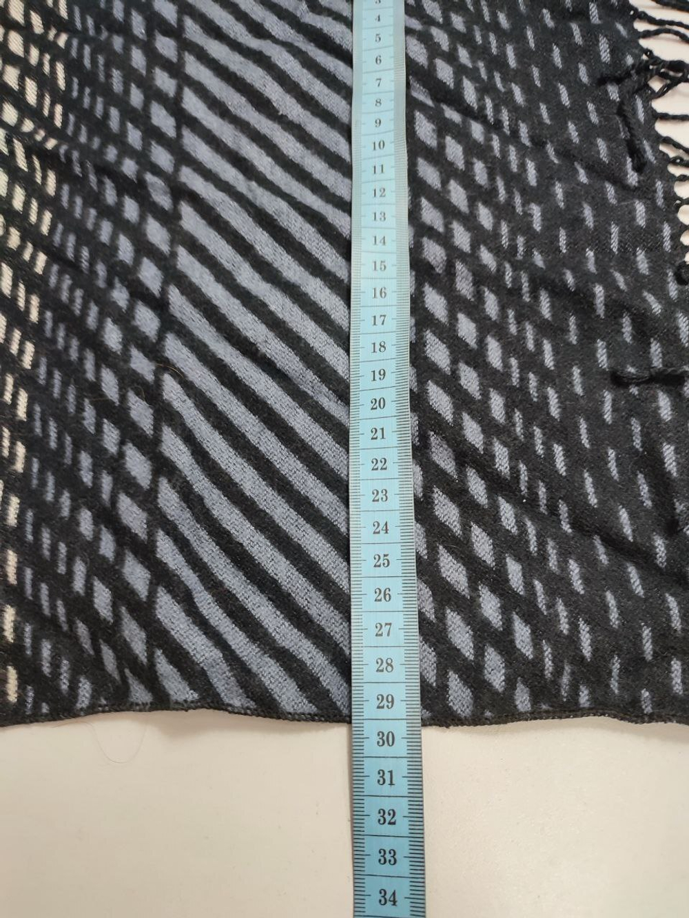 Палантин лаконичный