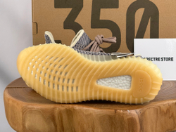 Yееzy Boost 350 v2 Ash Pearl