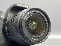 Canon 650D kit 18-55mm 14300 кадров