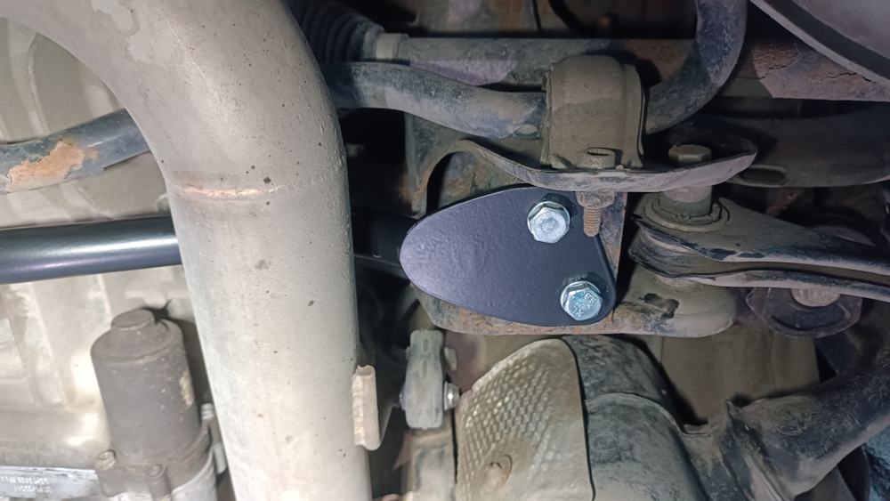 Распорка задняя нижняя Volkswagen Passat B8 с полным приводом (ПОД ЗАКАЗ)