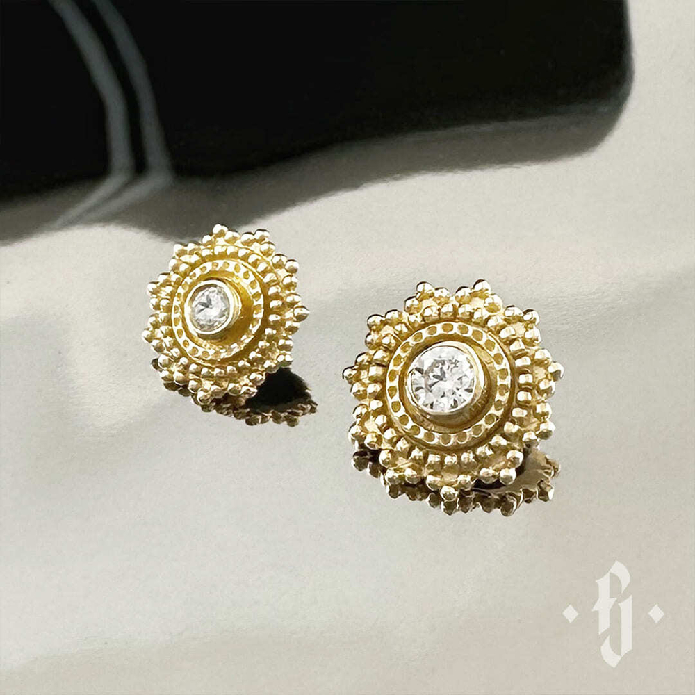 Накрутка "Sol" - Желтое золото - White CZ