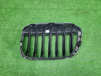 Решетка радиатора правая BMW X1 F48 (2015-2019)