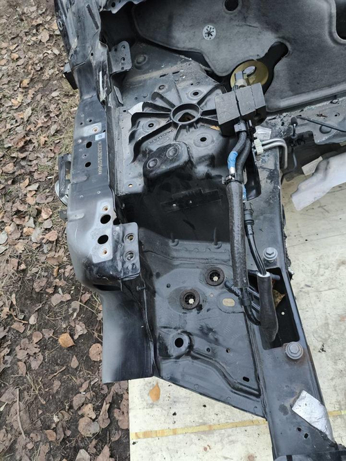 Кузов по частям Land-Rover Discovery Sport (19-нв)