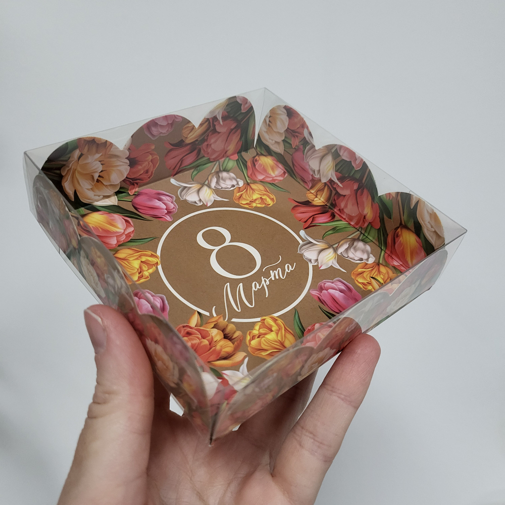 Коробка 10,5*10,5*3 см 8 марта (цветочный принт)