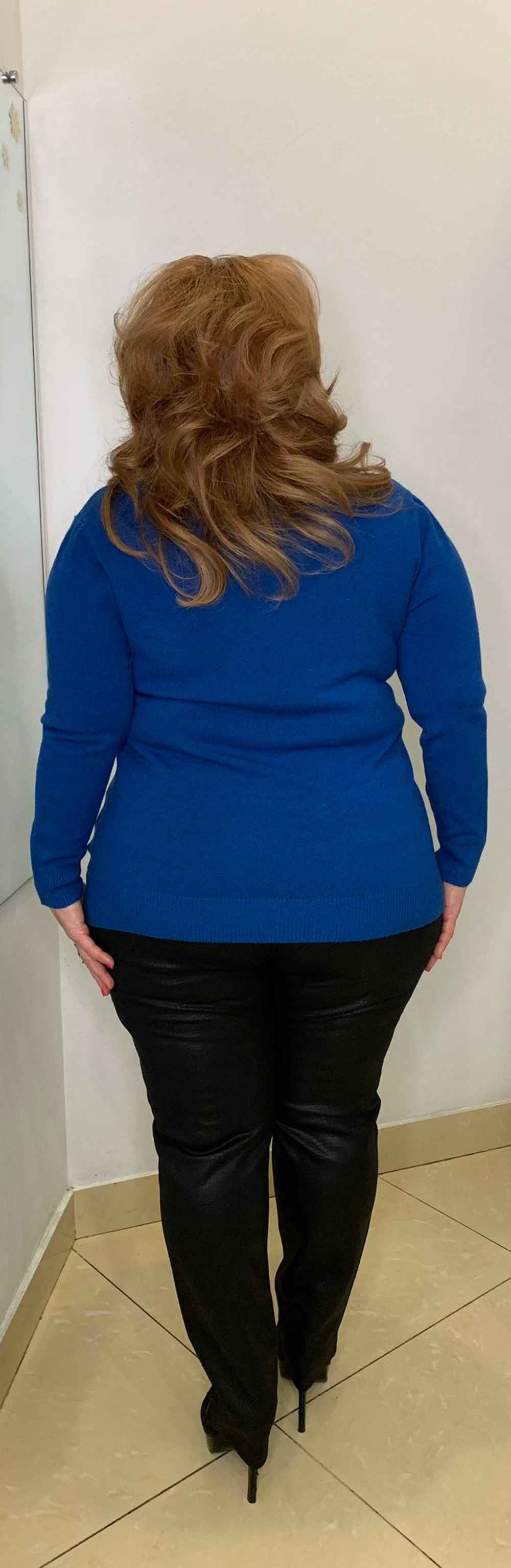 Синий джемпер-толстовка с черным принтом