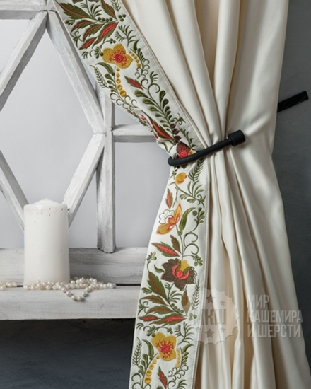 Атласные шторы с вышивкой ШАРЛИЗЗ (арт. BL01-249-05) - (200х280)х2 см. - сливочные