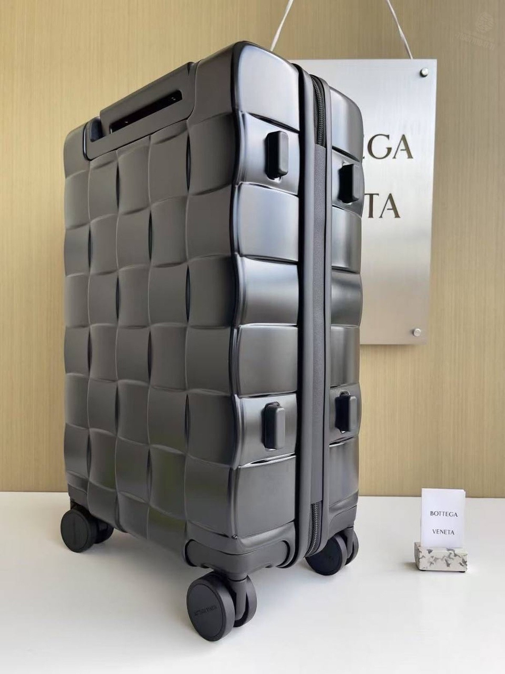 Чемодан Bottega Venetta
