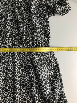 Комбинезон Monki в монохроме, маркировка L, визуально на 48 размер