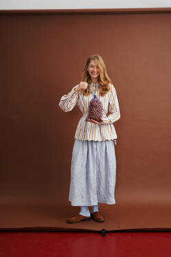 Юбка из жатки голубого цвета