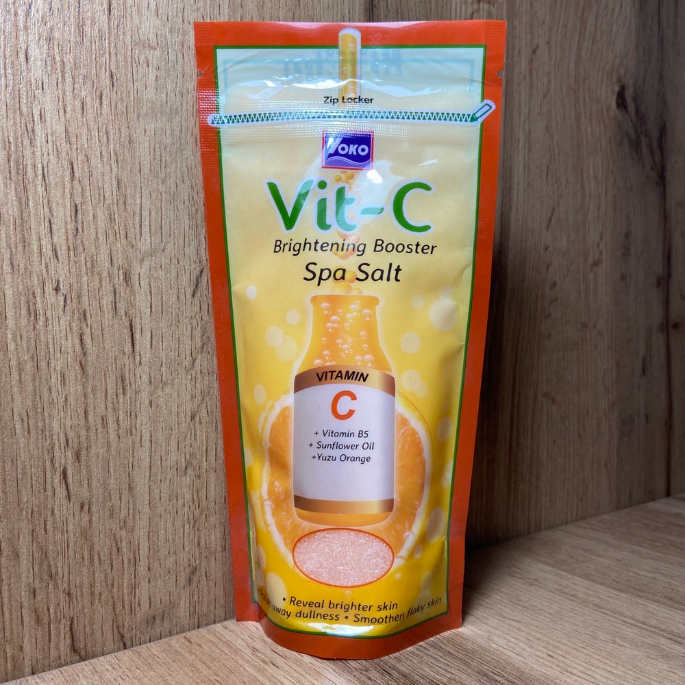 Скраб для тела Yoko Vit-C Brightening Booster Spa Salt солевой с Витамином С для сияния кожи 300 г