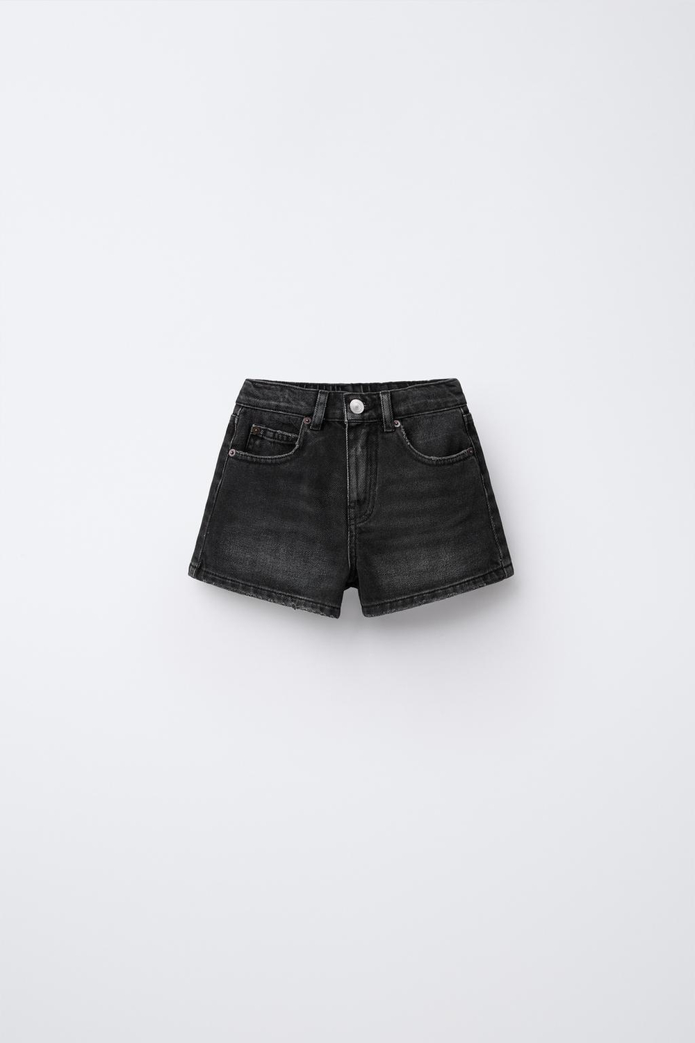 ZARA ДЖИНСОВЫЕ ШОРТЫ С АНИМАЛИСТИЧЕСКИМ ПРИНТОМ И НАШИВКАМИ «ЗВЕЗДЫ», ЧЕРНЫЙ