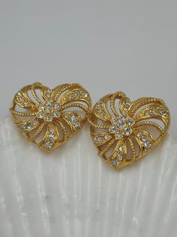 Серьги в виде сердец с кристаллами Avon