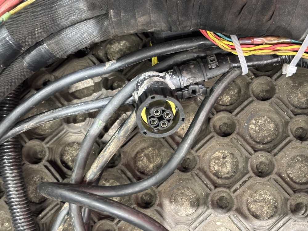 Проводка двигателя MX13 2019 год.