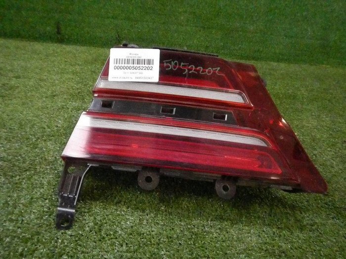 Фонарь правый внутренний Genesis G80 2 (2020-н.в.)