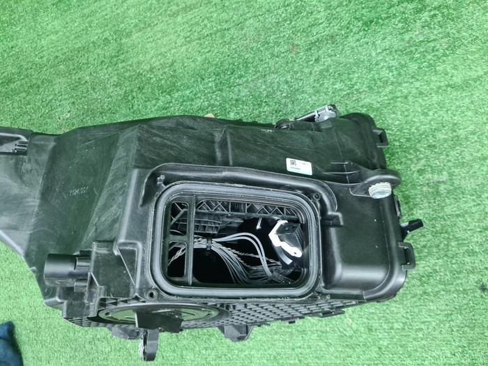 Фара левая Mercedes GLC X253 (2019-2022) LED