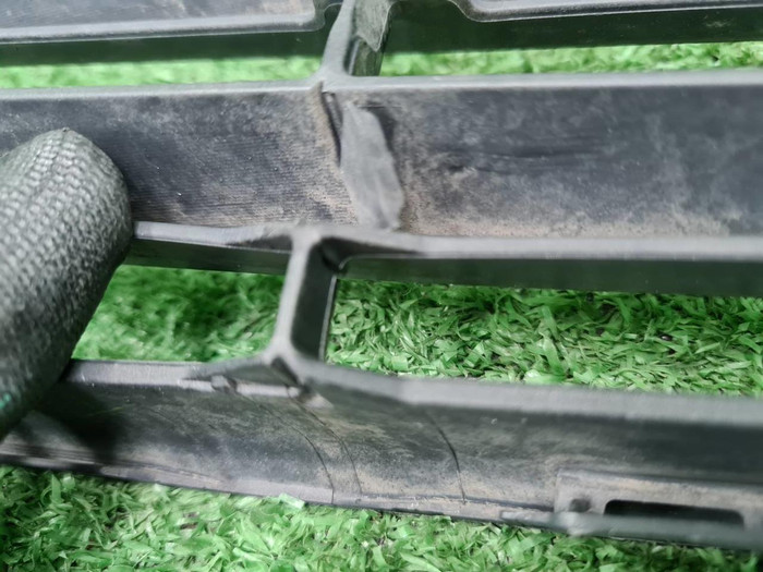 Решетка переднего бампера Toyota Camry xv70 17-21