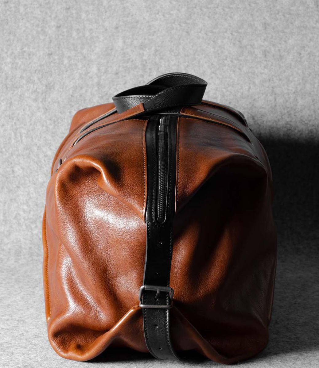 Hard Graft Layover Holdall Classic Leather — дорожная сумка из кожи