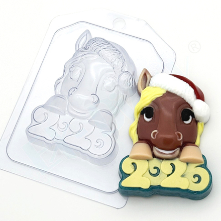 Форма для шоколада ЛОШАДЬ В НОВОГОДНЕЙ ШАПКЕ, пластик