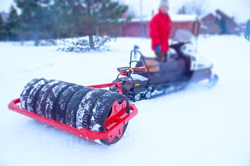 Каток-снегоукладчик SnowPro