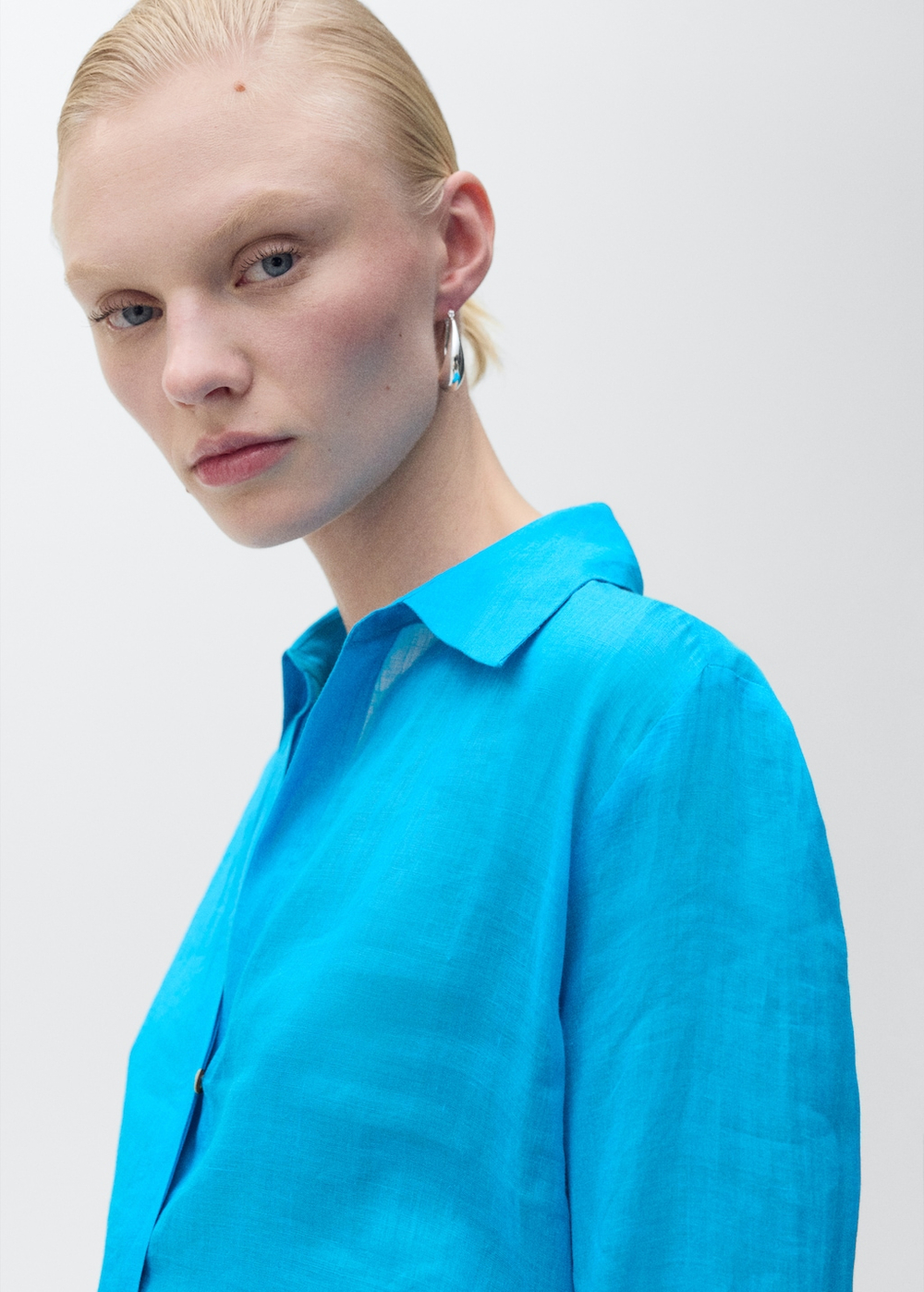 Рубашка из рами с потайными пуговицами