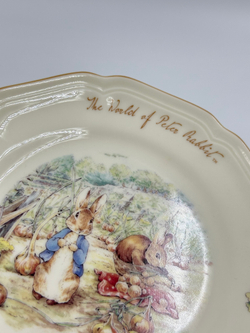 Тарелка The World of Peter Rabbit