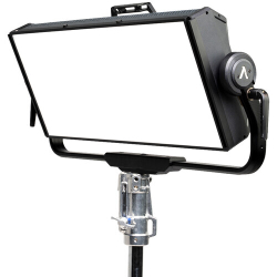 Осветитель Aputure Nova P600C Kit (с кейсом)