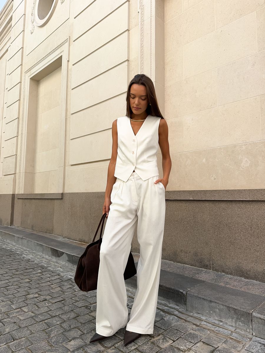 Брюки изо льна на заниженной талии молочные