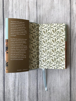 Greek Myths: Gods and Goddesses (Macmillan Collector's Library)