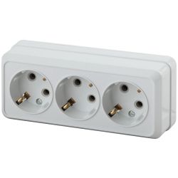 Розетка Intro Quadro 2-206-01 с заземлением тройная 3х2P+E 16А-250В IP20 ОУ белый