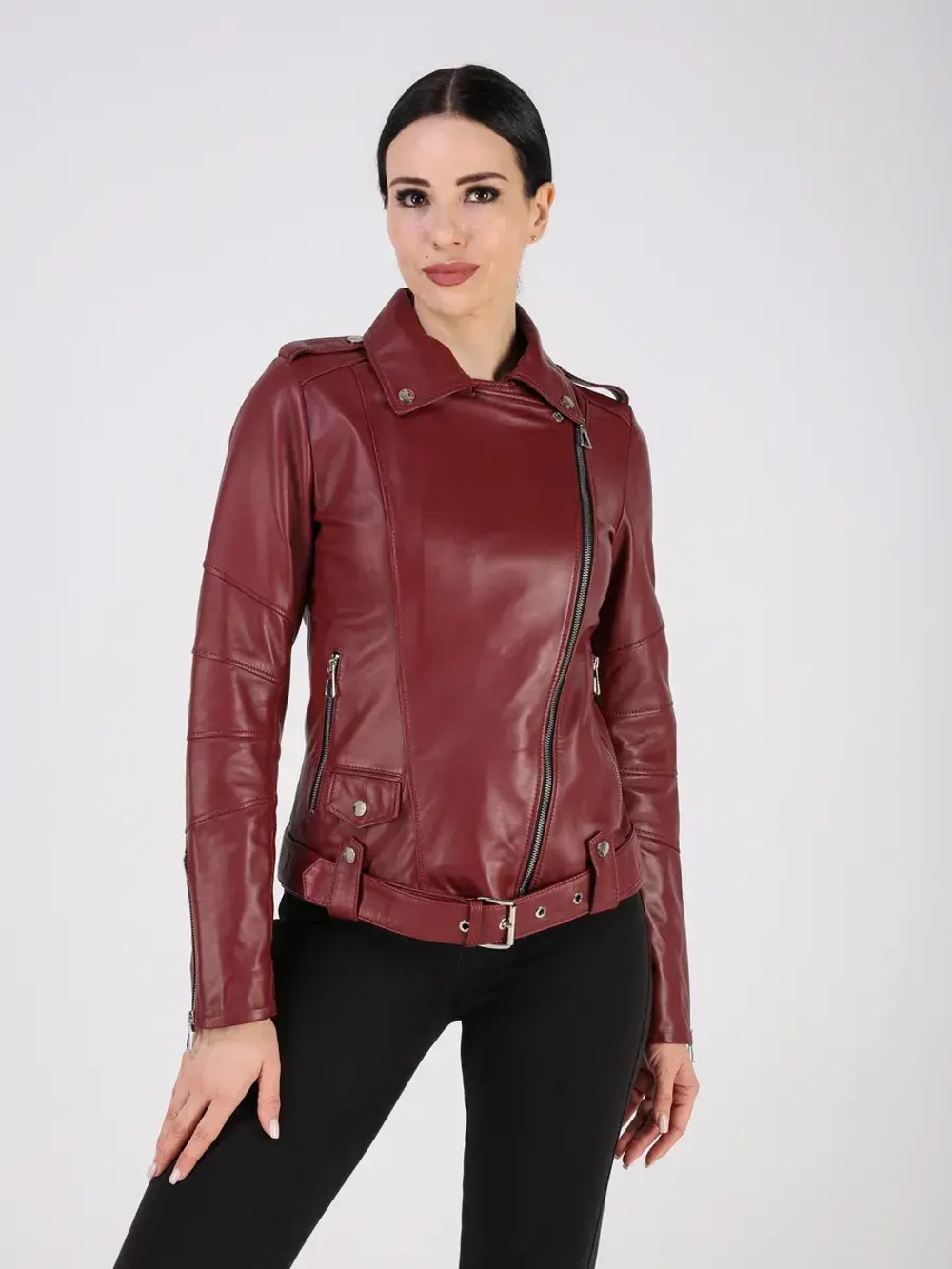 Кожаная куртка демисезонная косуха