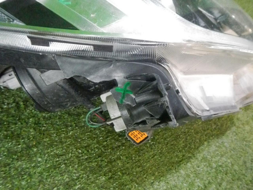 Фара правая Subaru Outback 5 (2014-2018) LED
