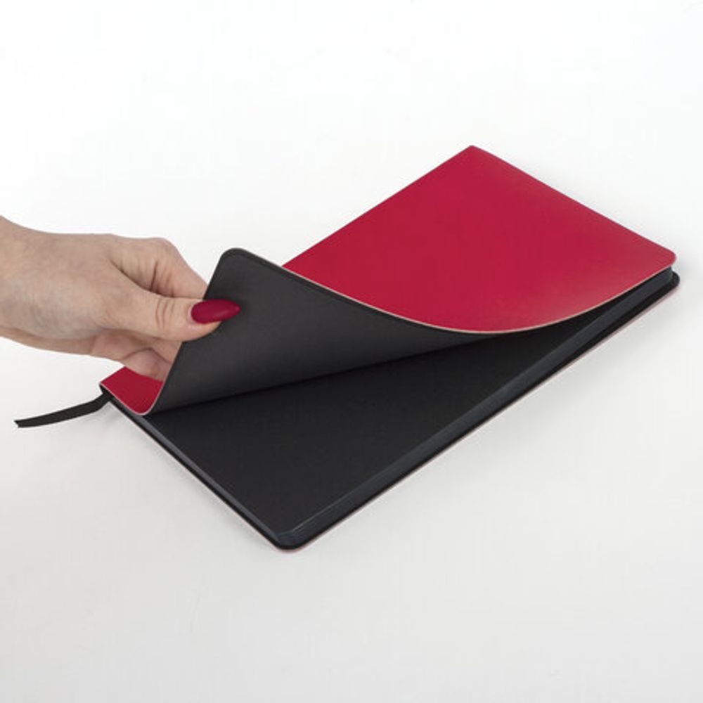 Блокнот в клетку А5 (148x218 мм), 80 л., под кожу красный BRAUBERG "Metropolis Mix", 111039