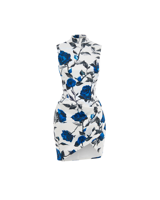 Платье мини драпированное из атласа с принтом со шлейфом и открытой спиной