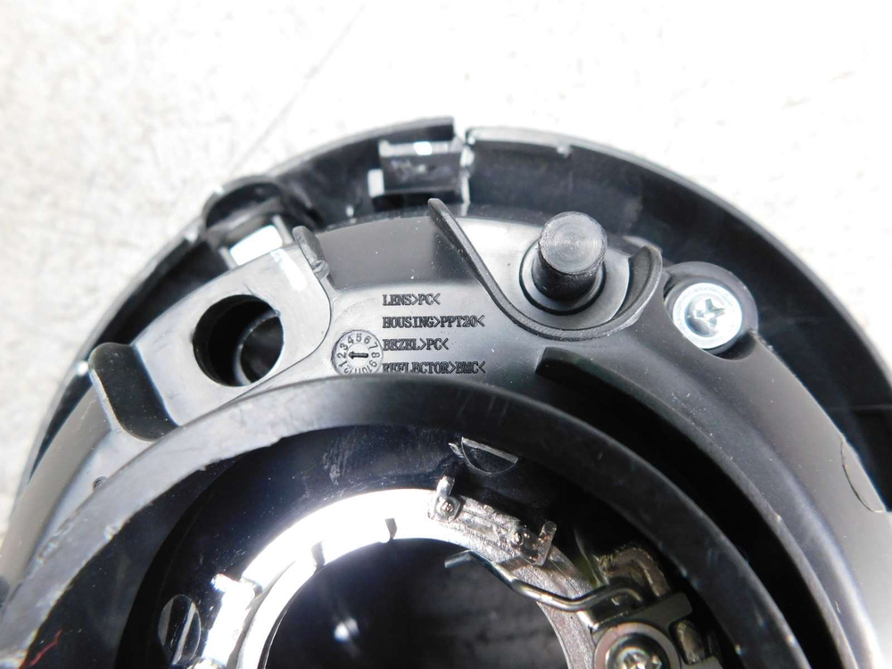 Фара Suzuki DL250 V-Strom 35100-21K0C 035495