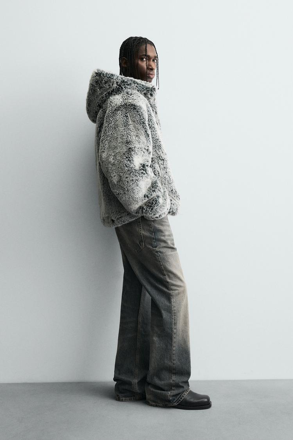 ZARA КУРТКА ИЗ ИСКУССТВЕННОГО МЕХА С КАПЮШОНОМ, ЗЕЛЕНЫЙ/СЕРЫЙ