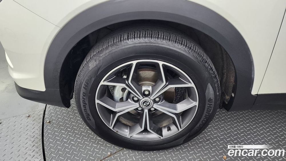 KG Mobility (Ssangyong) Beautiful Korando Дизель 1.6 2WD C5 (12.2019)