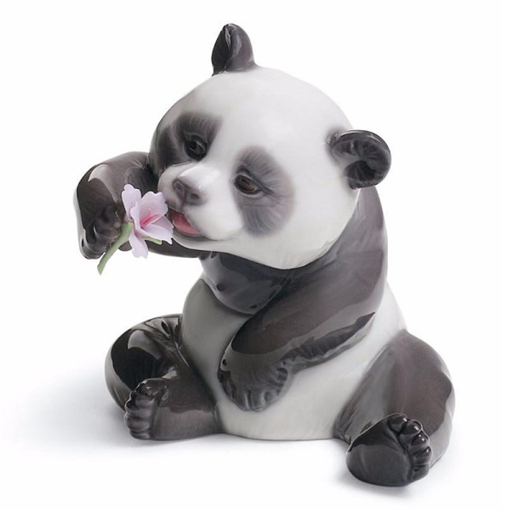 Счастливая панда Lladro
