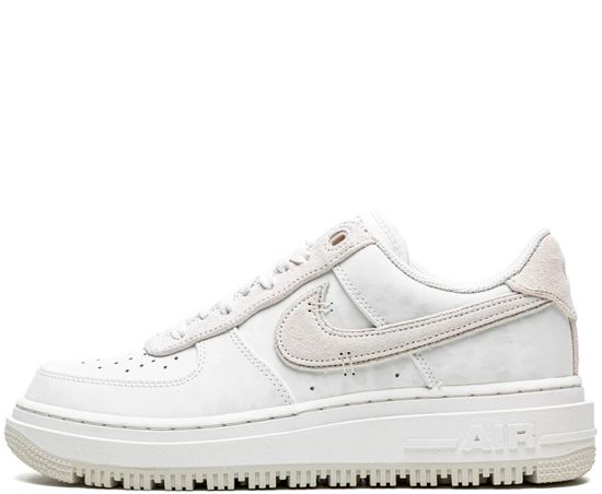 Кроссовки Nike Air Force 1 Luxe "Summit White"