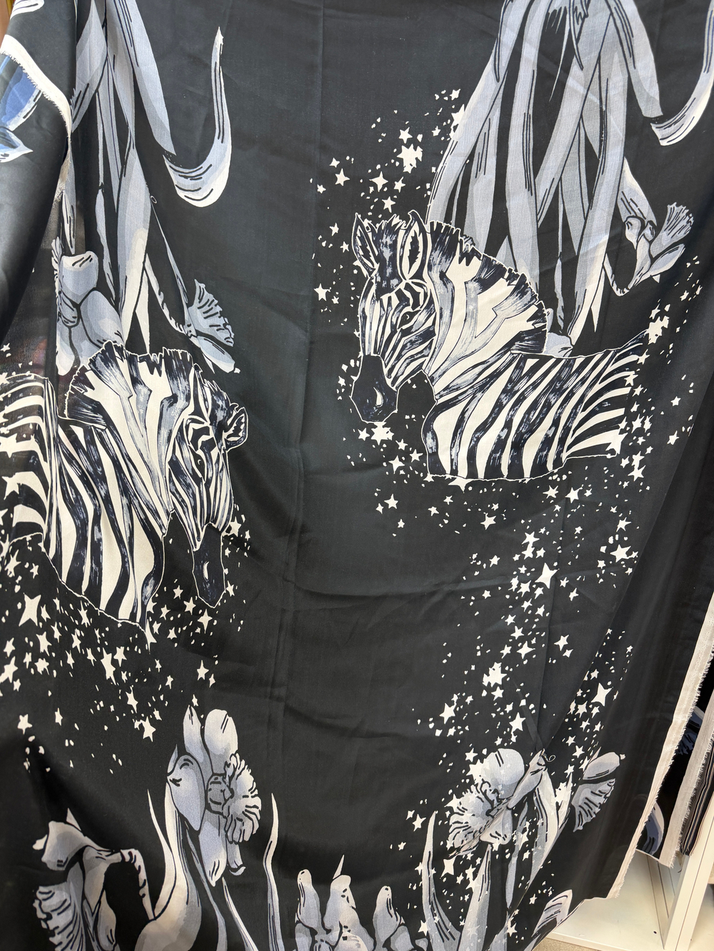 Ткань натуральный шелк 100% (Италия) ш-135 см купон 140см Roberto Cavalli