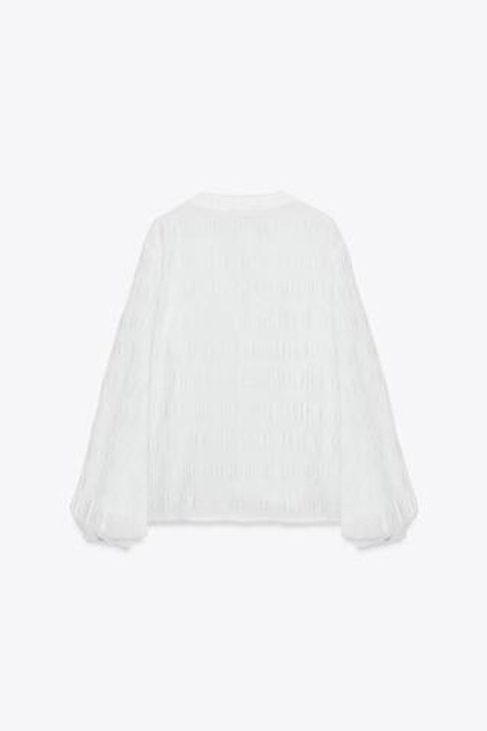 ZARA БЛУЗКА С ВЫШИВКОЙ ПЛИССЕ, БЕЛЫЙ