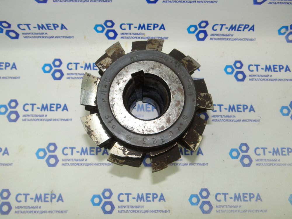 Фреза червячная модульная М8 20° Р18 кл. С 3°40' ШК 6325 Фрезер