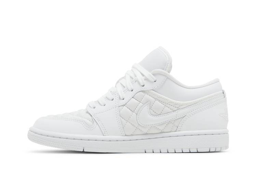 Кроссовки Jordan Air Jordan 1 Low Quilted "Triple White" (Женская размерная сетка)