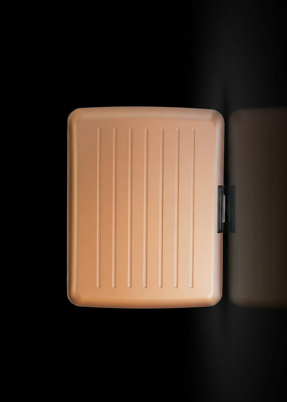 Кошелёк алюминиевый в цвете розовое золото