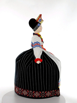 Кукла фарфоровая Воронежский женский костюм