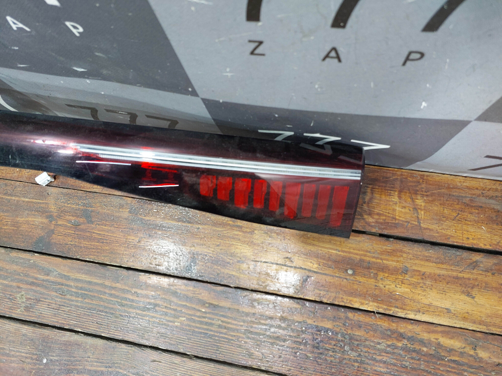 Фонарь зaдний крышки багажника с дефектом Omoda C5 22-нв Б/У Оригинал 605000724AA