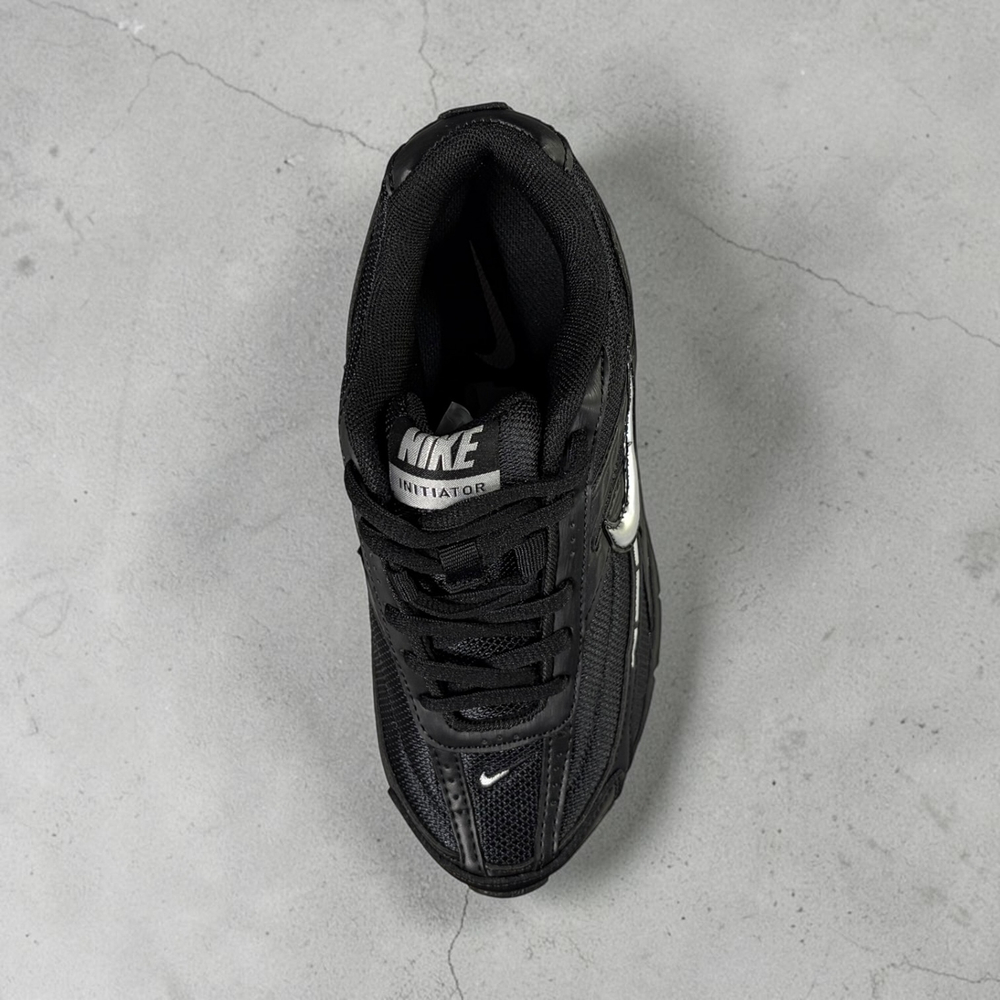 Nike Initiator • Total Black