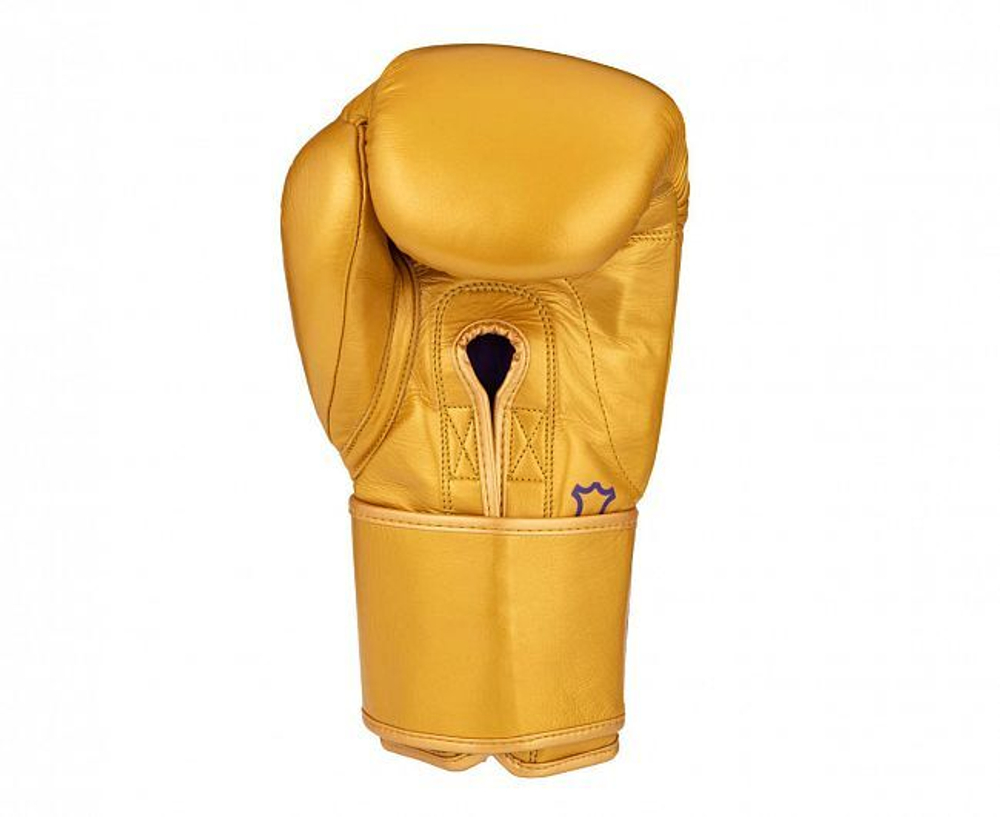 Перчатки боксерские Clinch Undefeated золотые C161